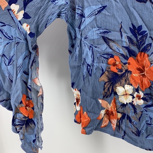 CLOSETRIX TROPICAL PRINT CROPPED WATERFALL SLEEVE - Picture 3 of 7